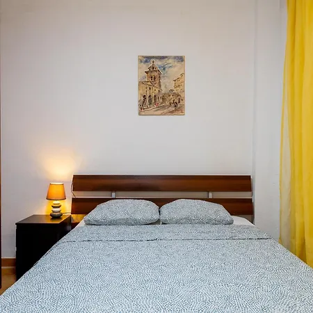 Royal Park Torviscas Beach Apartman *